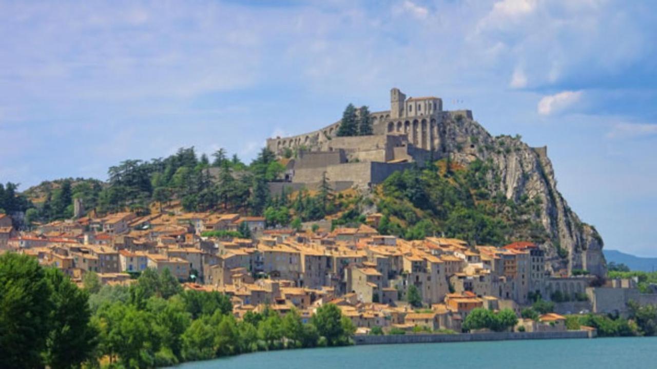 Agréable appartement en campagne Villeneuve  Esterno foto